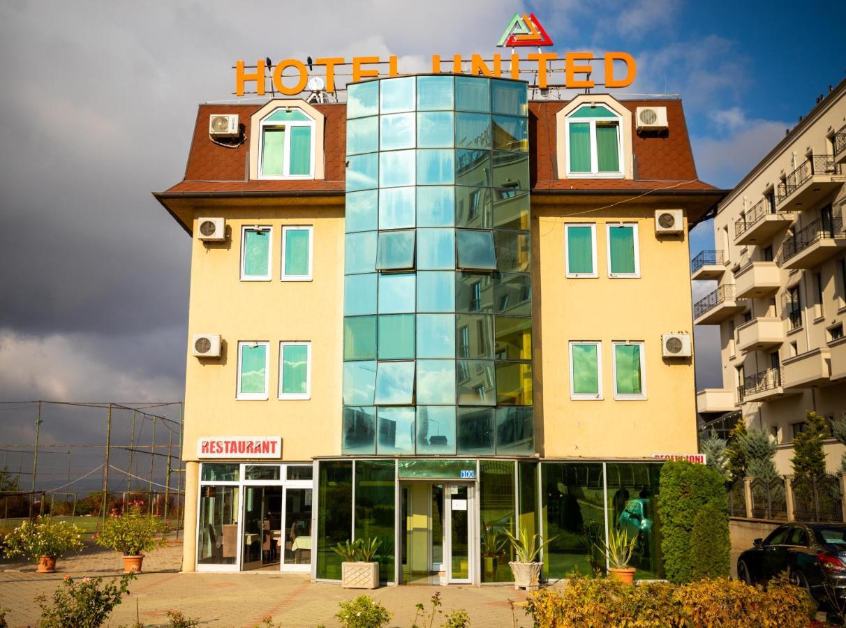 Hotel United Pristina Exterior photo
